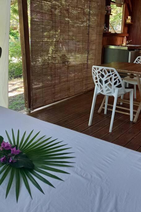 Bungalow Atypique Ti Bambou A 500M De La Plage Sainte-Anne  Exteriör bild