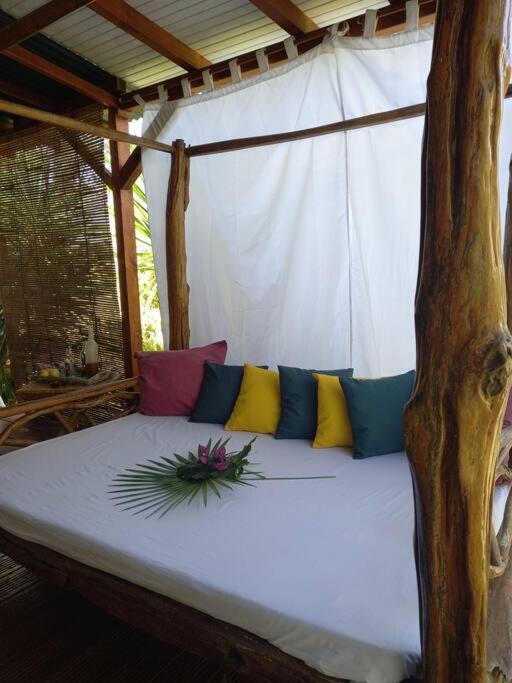 Bungalow Atypique Ti Bambou A 500M De La Plage Sainte-Anne  Exteriör bild