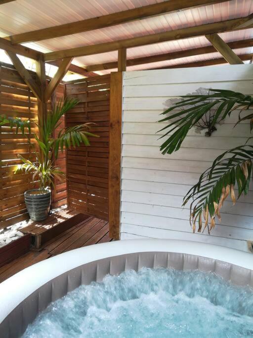 Bungalow Atypique Ti Bambou A 500M De La Plage Sainte-Anne  Exteriör bild